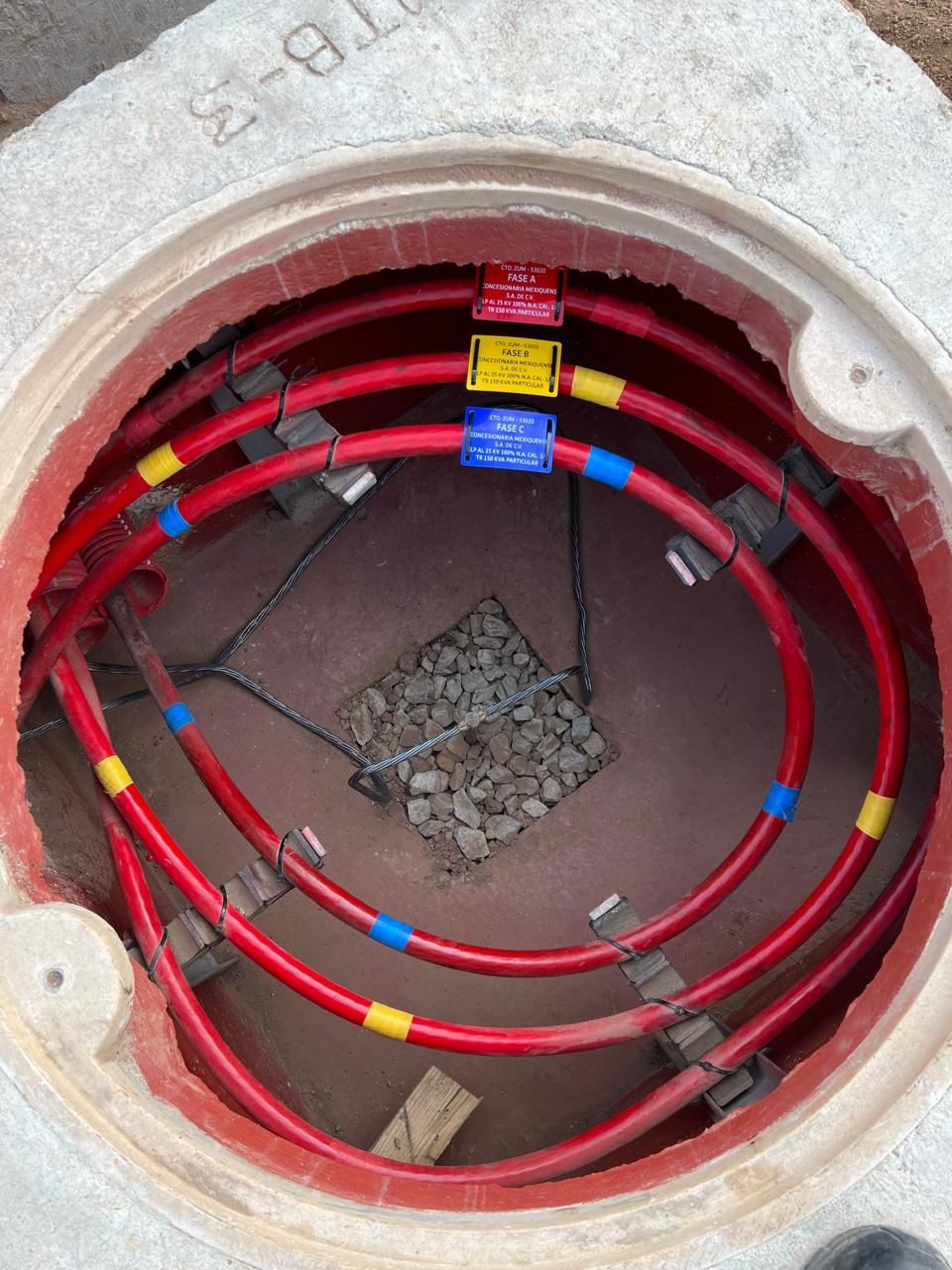 Instalación De Cable Subterráneo AL-XLP-1/0