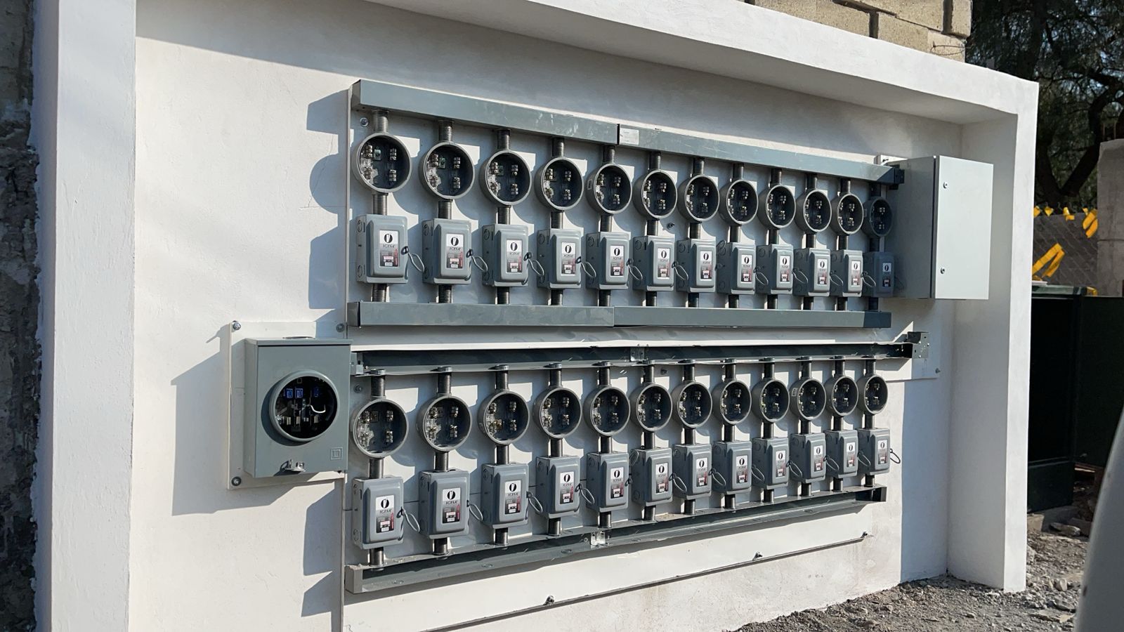 Instalación de concentración de medidores en baja tensión