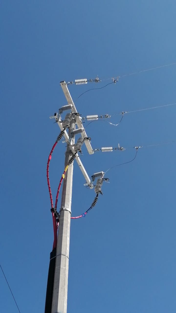 Instalación De Transición Aéreo Subterránea En Media Tensión 23kv